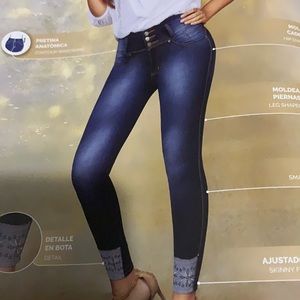 Colombia: women jeans new, size 5